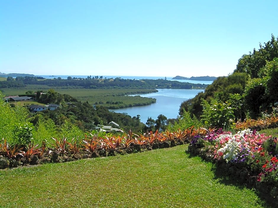 Bay Water Views Bed & Breakfast