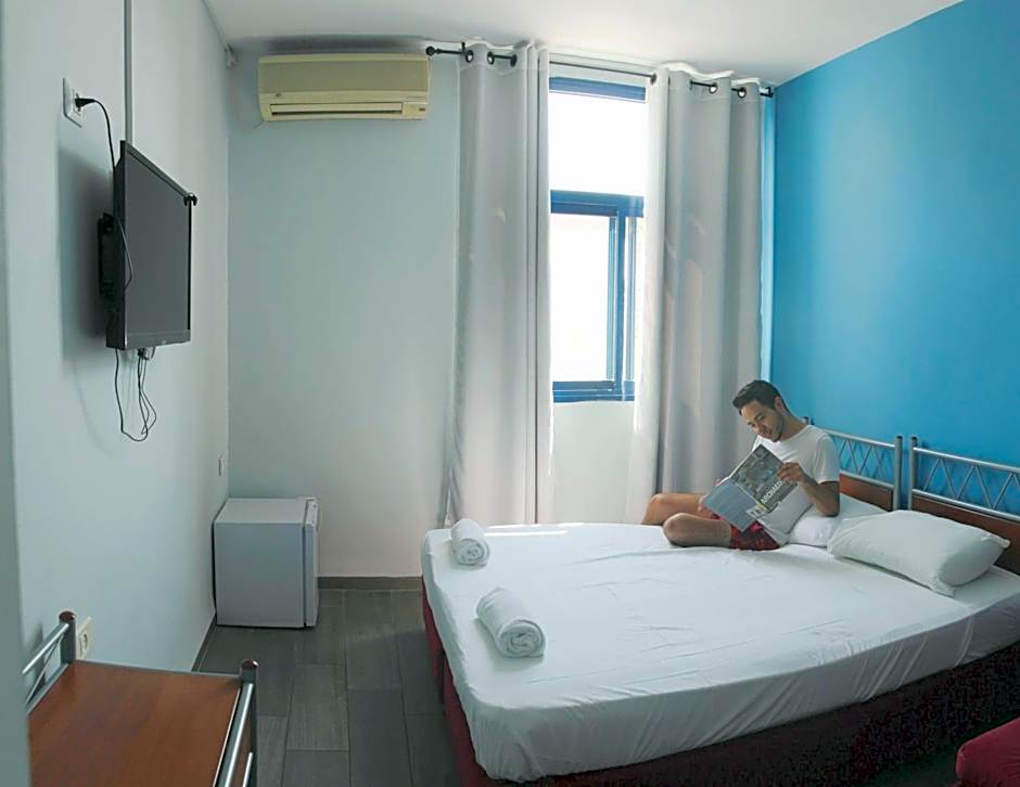 Tiberias Hostel