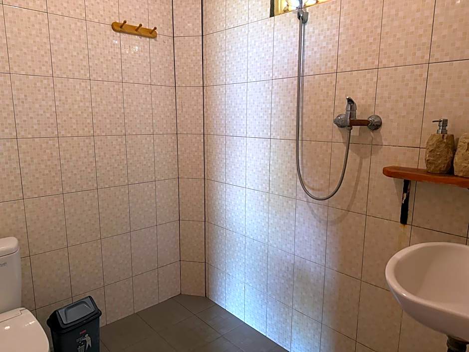 Black Lava Hostel and Lodge