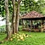 Lovedale Lakeside Homestay