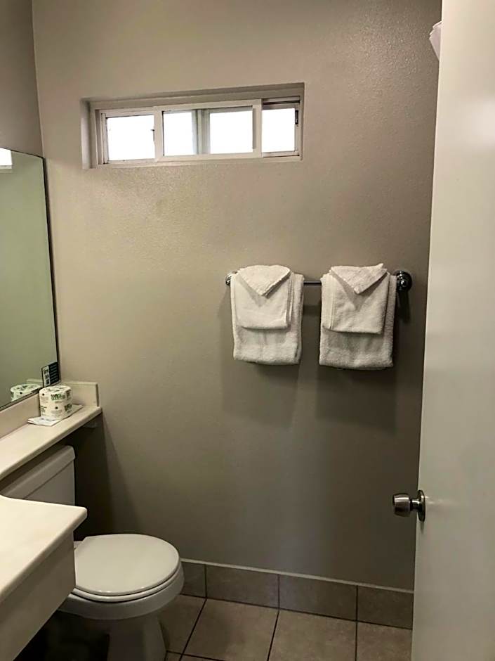 UNIVERSITY INN