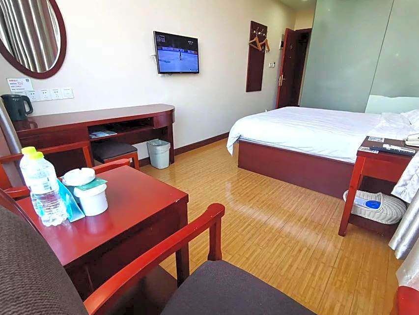 GreenTree Inn Shandong Qingdao Jiaozhou Sanlihe Park Express Hotel