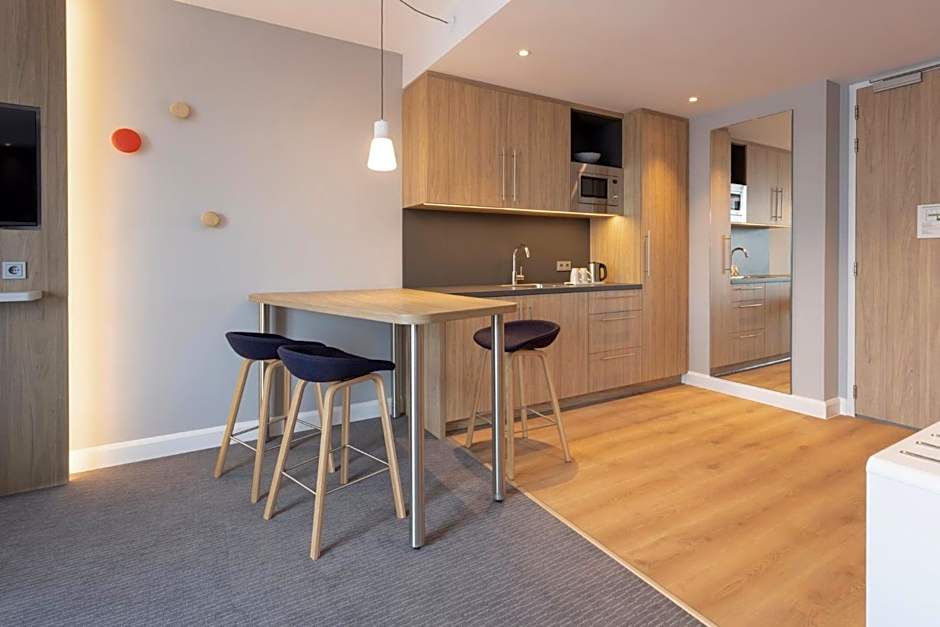 Holiday Inn Express And Suites Deventer By IHG