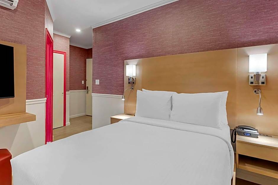 Mayfair Hotel, Ascend Hotel Collection