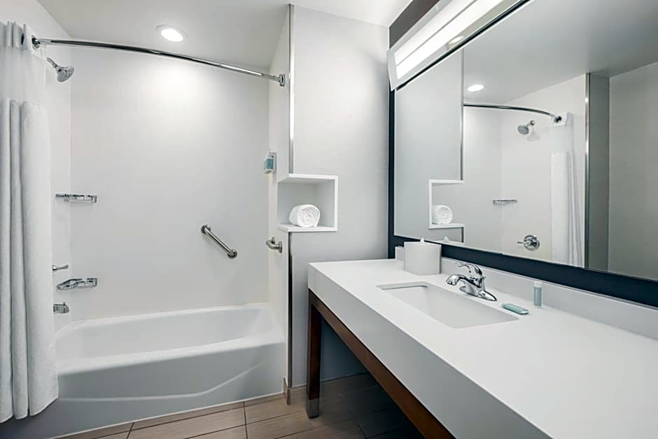 Courtyard by Marriott Columbus Phenix City/Riverfront