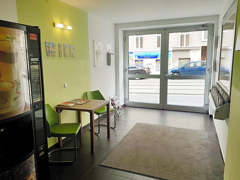 Royal Living Apartments