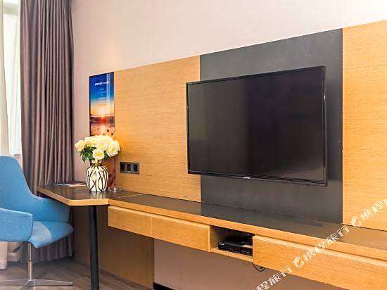 Yeste International Hotel (Helong Store)