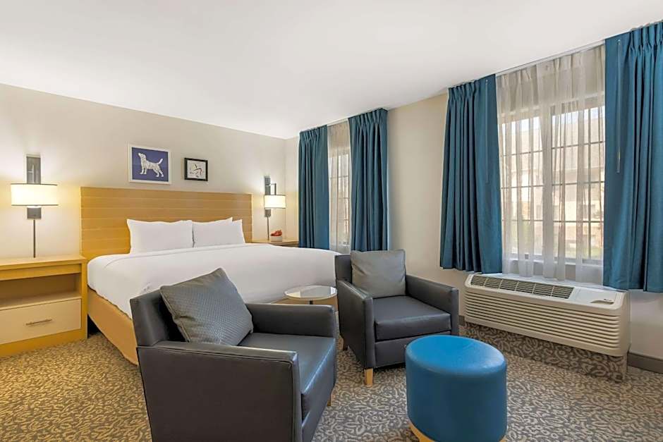 Sonesta ES Suites Charlotte Arrowood