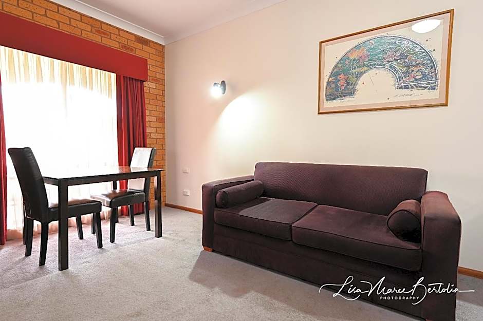 Narrandera Club Motor Inn