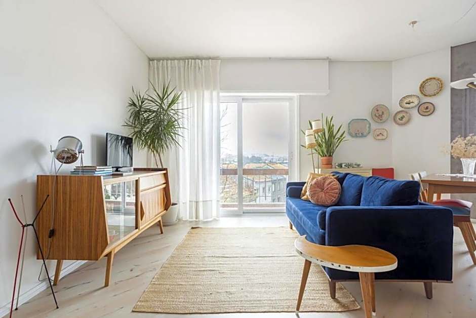 Spacious and Bright City Ap II