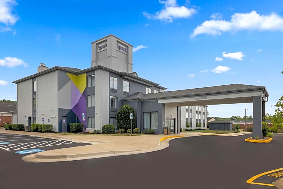 Spark by Hilton Fredericksburg Southpoint