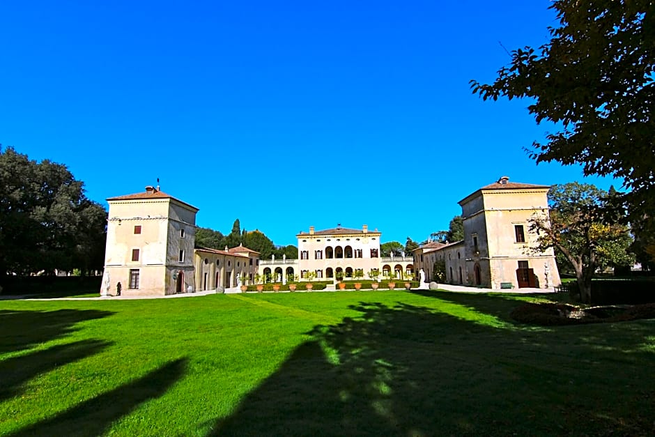 Villa Giona