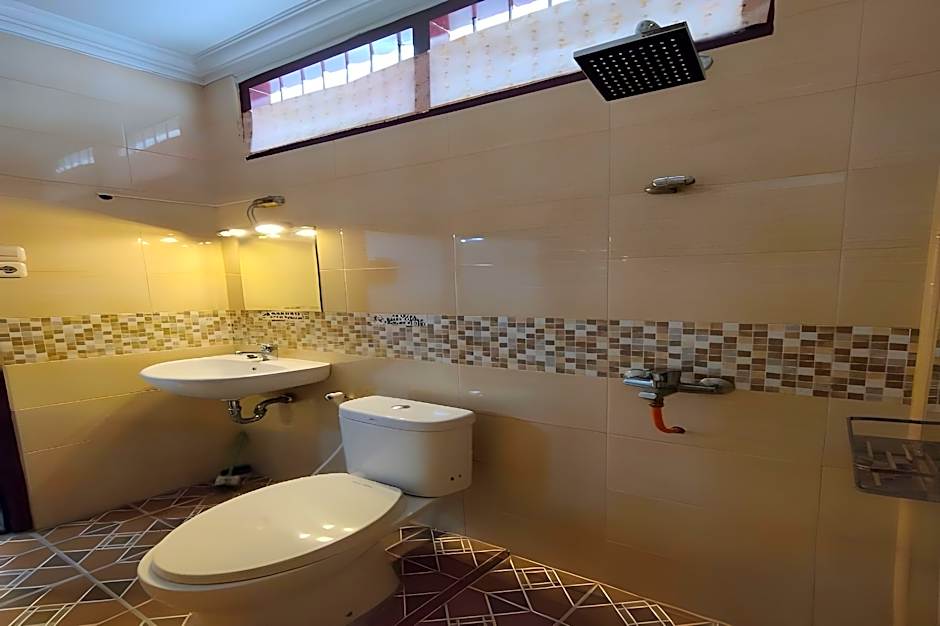 Rich Guesthouse