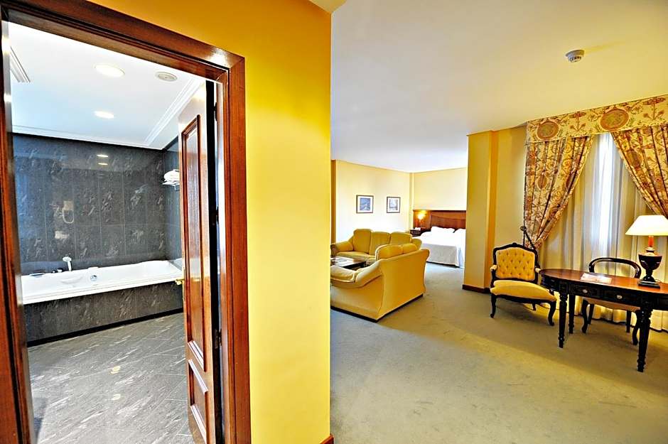 Photo 1 of 8 of Suite