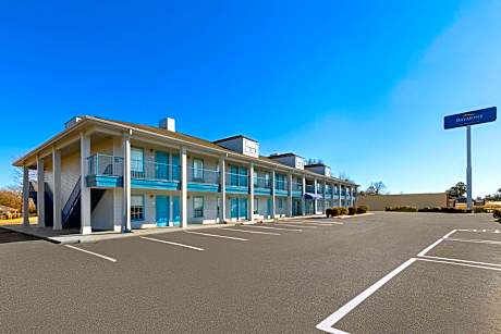Baymont by Wyndham Selma