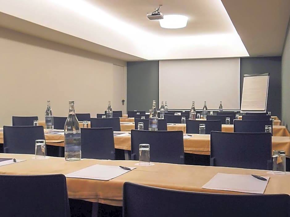 Mercure Lisboa Almada