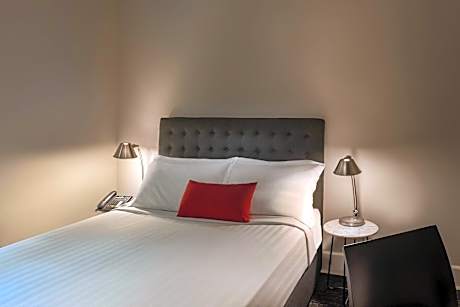 Private Double Room with Private Bathroom