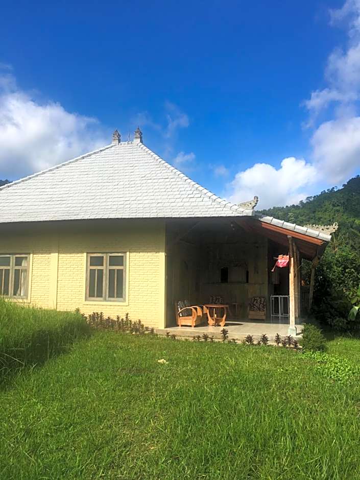 Amrita Villa Sidemen