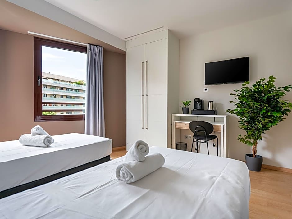 Limehome Barcelona Carrer de Fontcoberta - Digital Access