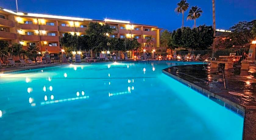 Yuma Inn and Suites