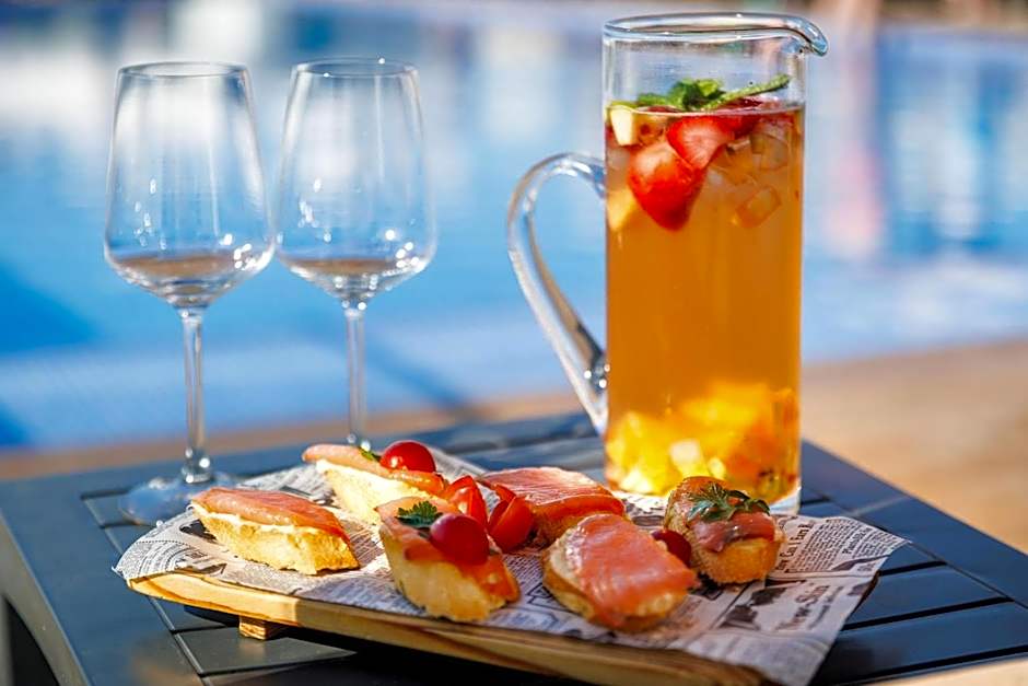 Jupiter Marina Hotel - Couples & Spa