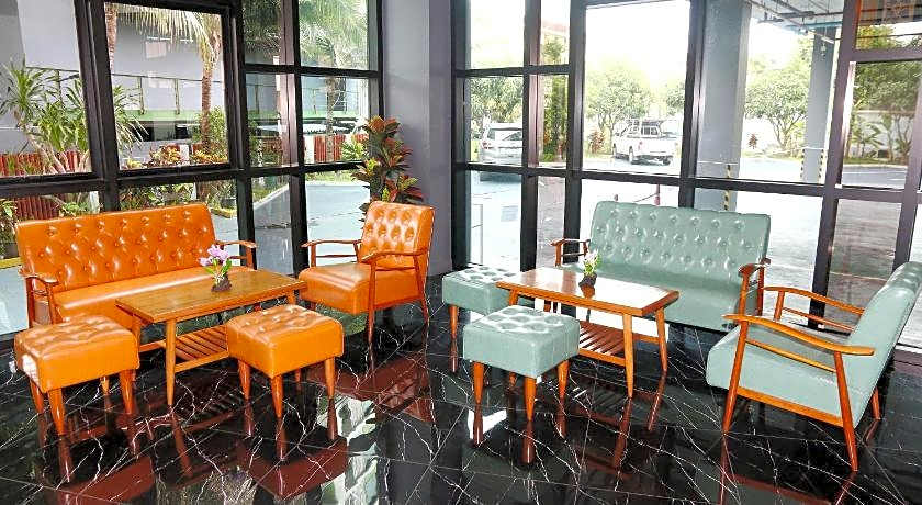 Arthitaya Green Nature Hotel & Lakkhana Poolside Resort