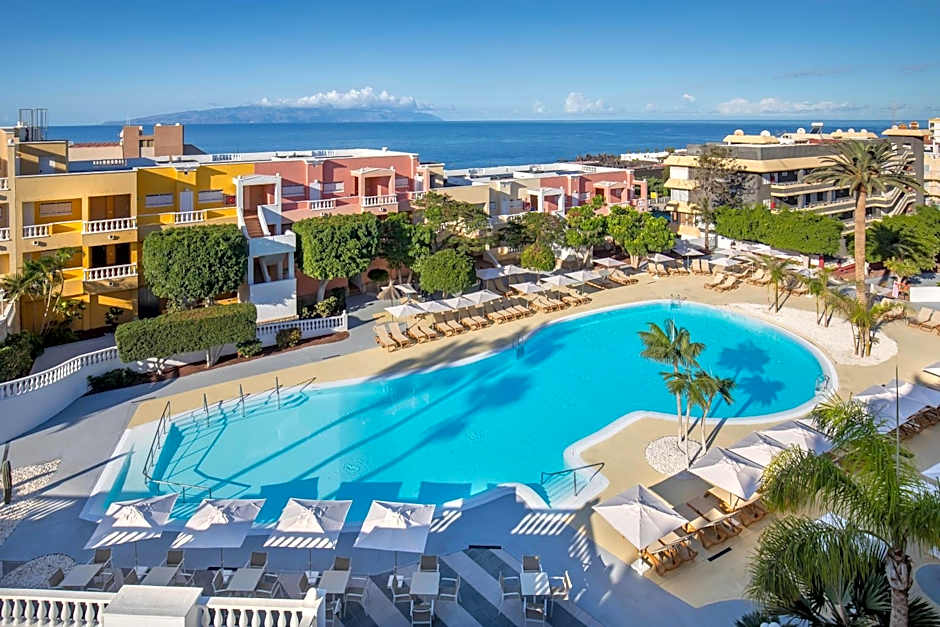 Servatur Isora Suites