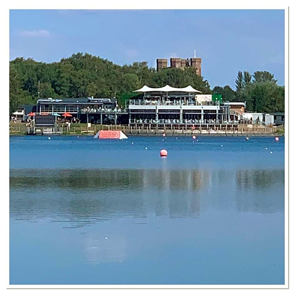 Holiday Home Breaks At Tattershall Lakes