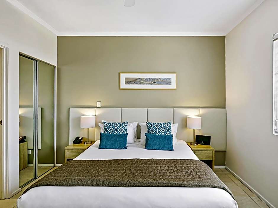 Mantra PortSea Port Douglas