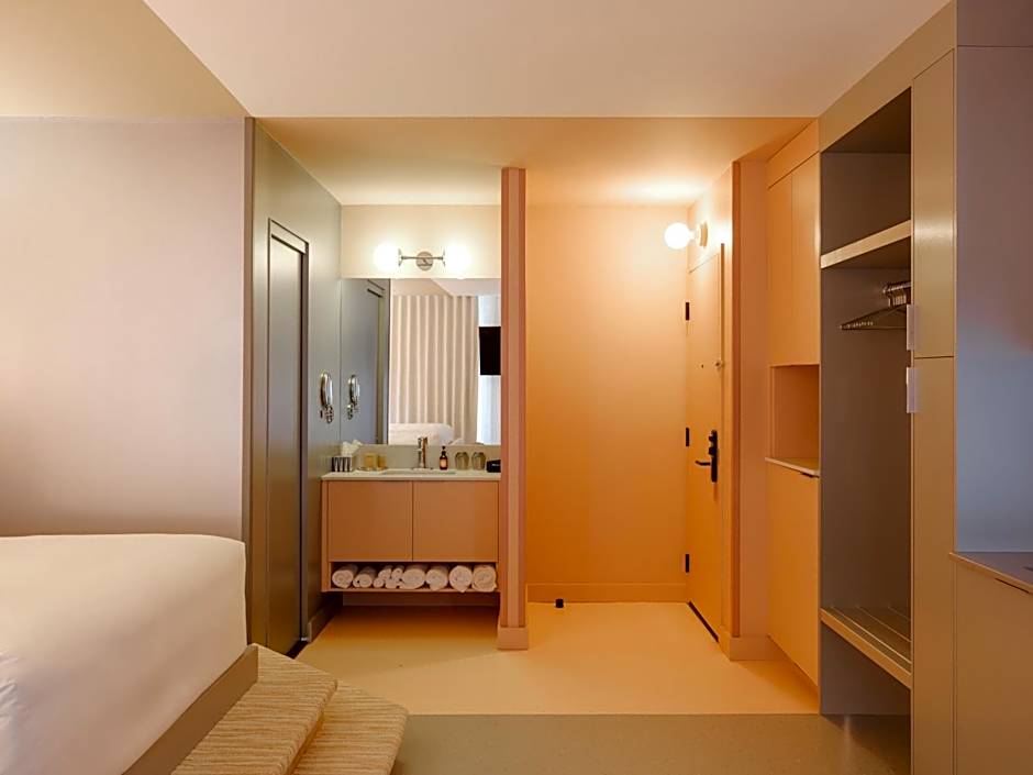 Rose - Hôtel Invisible