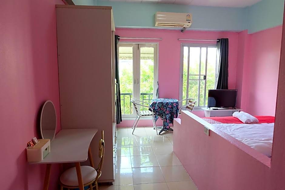 OYO 75429 '101 place navanakorm'