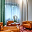 Hotel H12