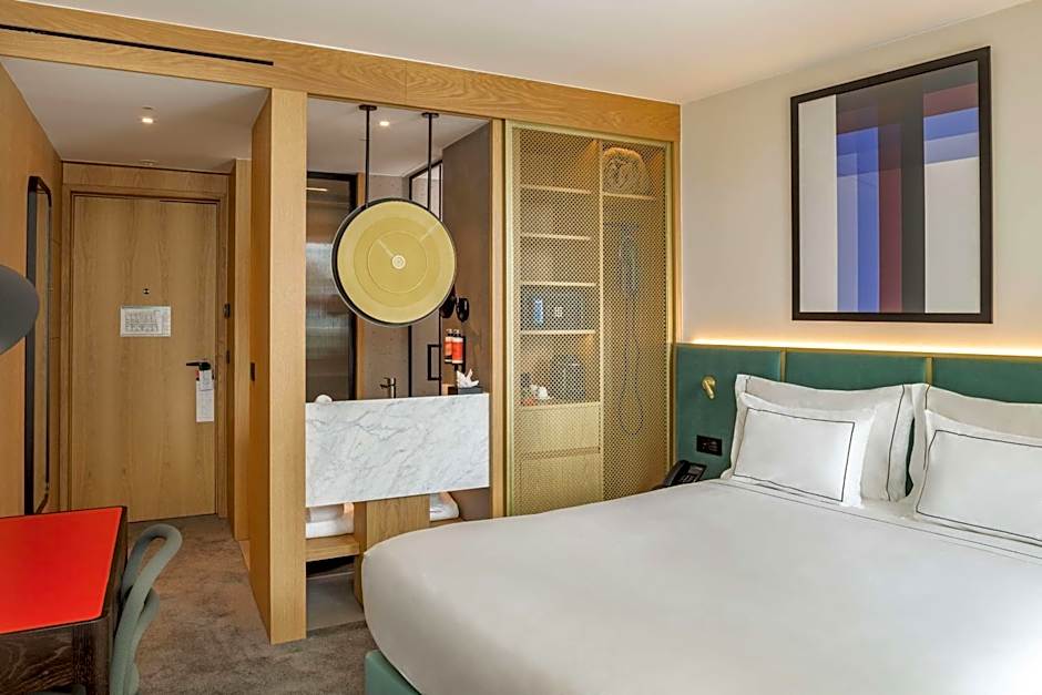 Arts Hotel Porto, Tapestry Collection by Hilton