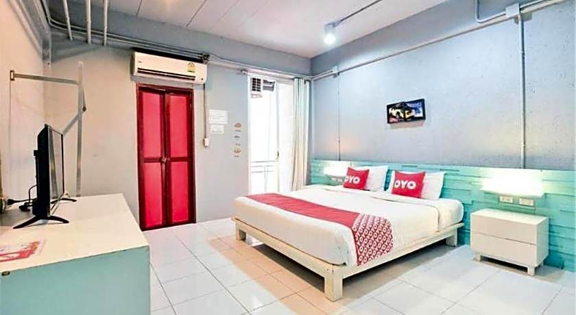 OYO 292 The Oddy Hip Hotel