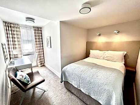 Superior One-Bedroom Apartment - First Floor