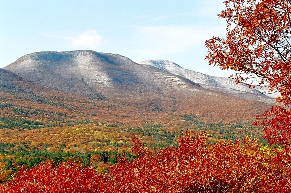 Winter Clove Family Inn