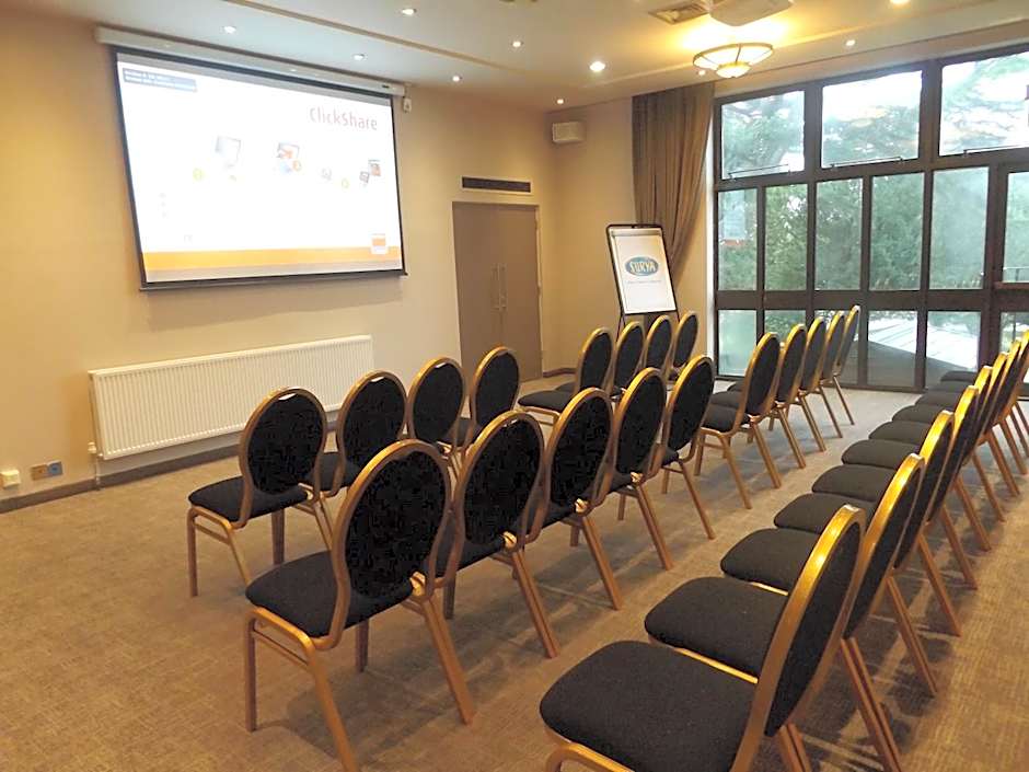 Hogs Back Hotel & Spa