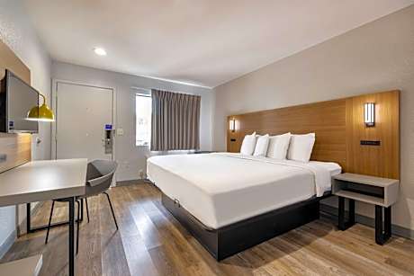 Motel 6-Santa Ana, CA