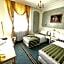 Queen's Astoria Design Hotel