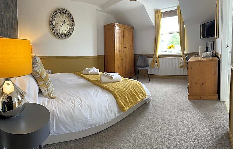 The Golden Lion Hotel