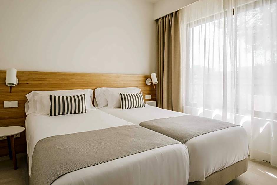 AYA Seahotel - Adults Only
