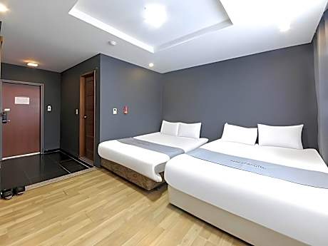 Premium Twin Room