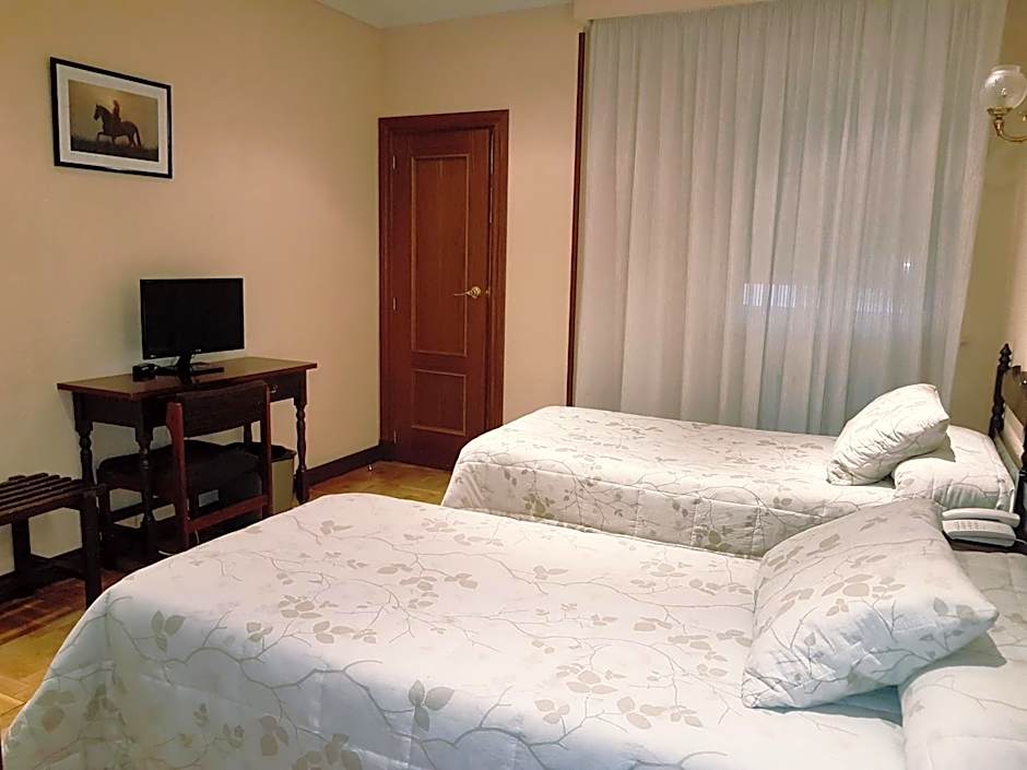 Hotel Residencia Castellano I