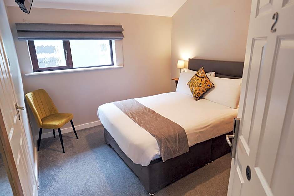 Photo 1 of 4 of Small Double Room