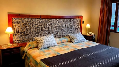 Quadruple Room with Mountain View