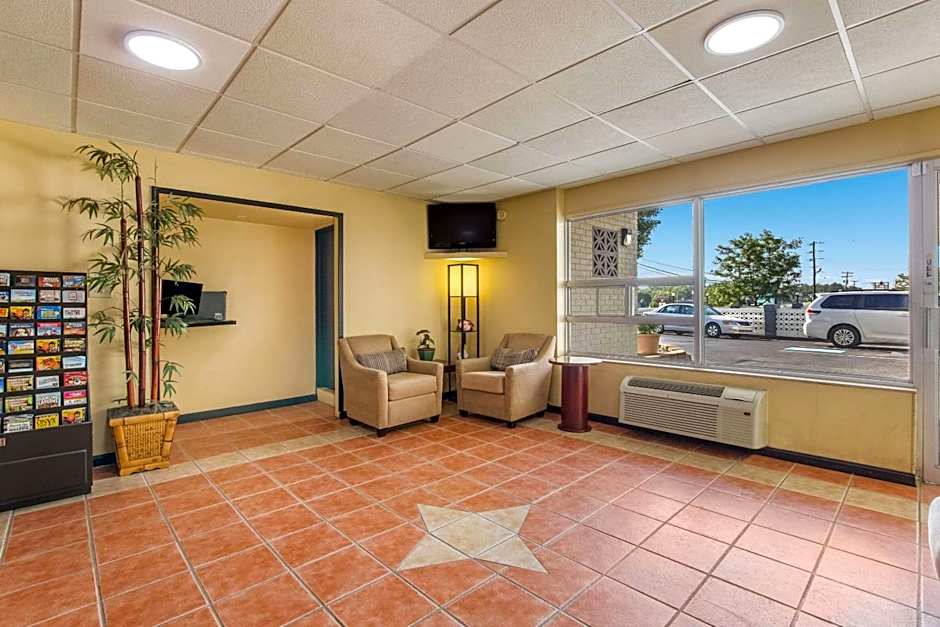 Econo Lodge Fort Knox