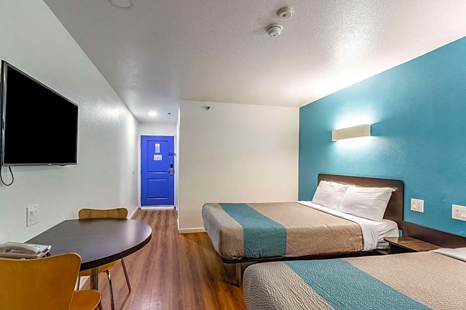 Motel 6-Fountain Valley, CA - Huntington Beach Area