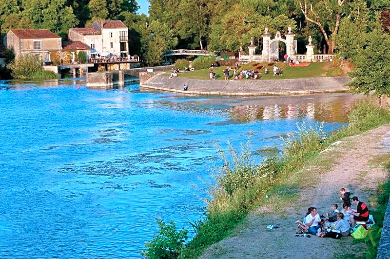 La Cure du Maine Charles
