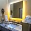 Super 8 by Wyndham Pasadena