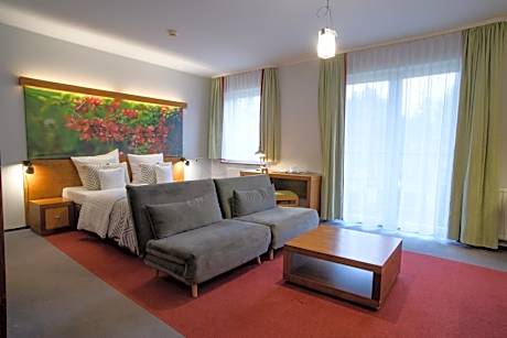 Hotel Szarlota - Kompleksowo na Kaszubach